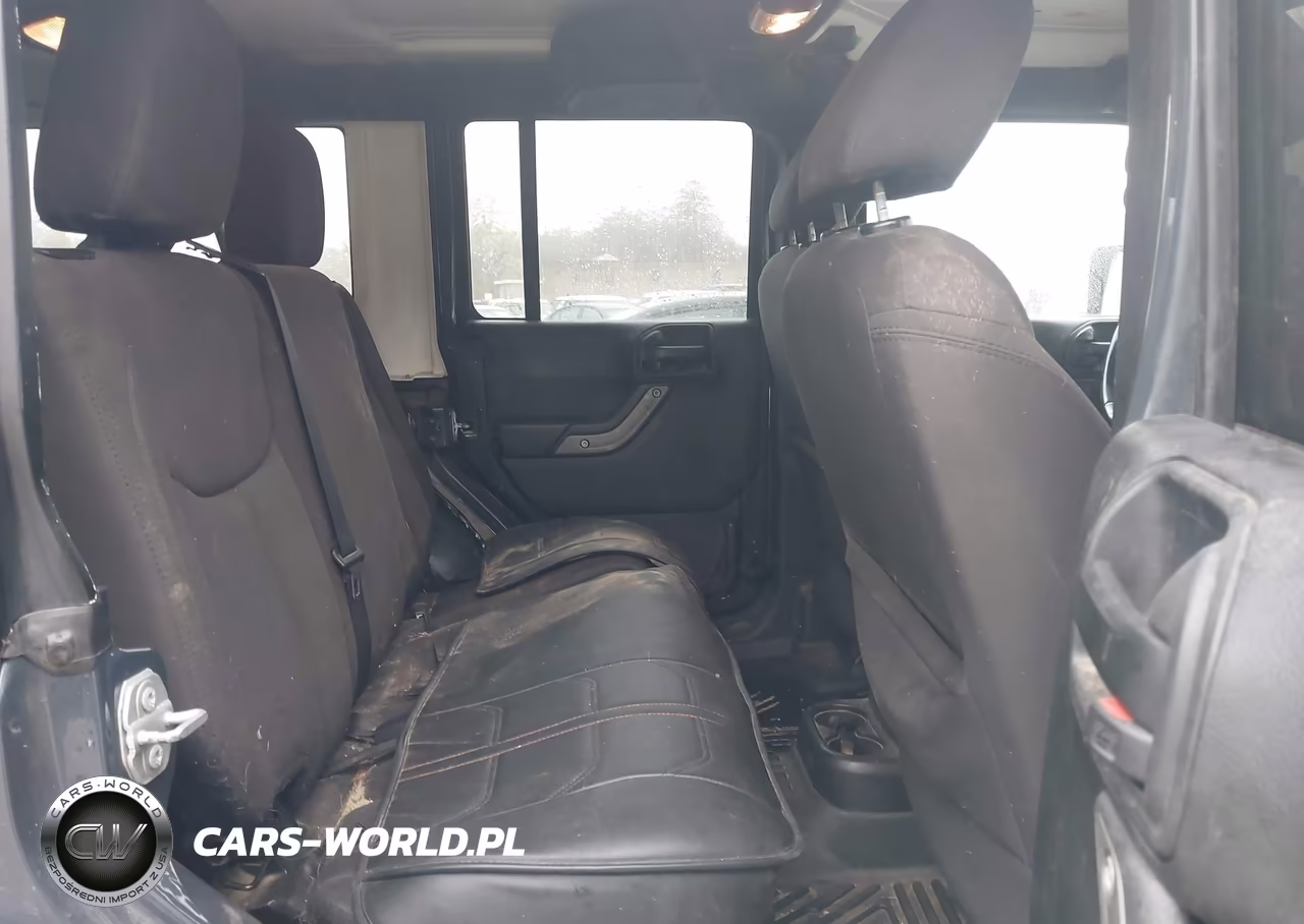 2017 Jeep Wrangler Unlimited Sport 4X4 VIN:1C4BJWDG2HL543960 - 8