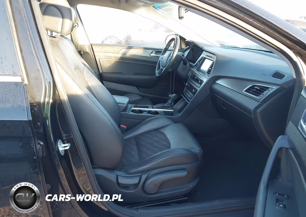 2015 Hyundai Sonata Sport VIN:5NPE34AF3FH050880 - 5