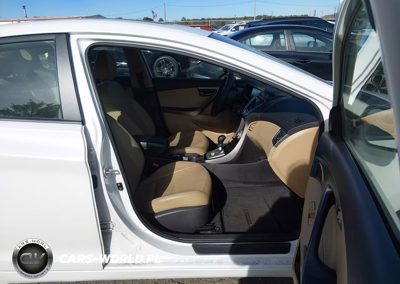 2011 Hyundai Elantra Limited VIN:5NPDH4AE6BH075996 - 5