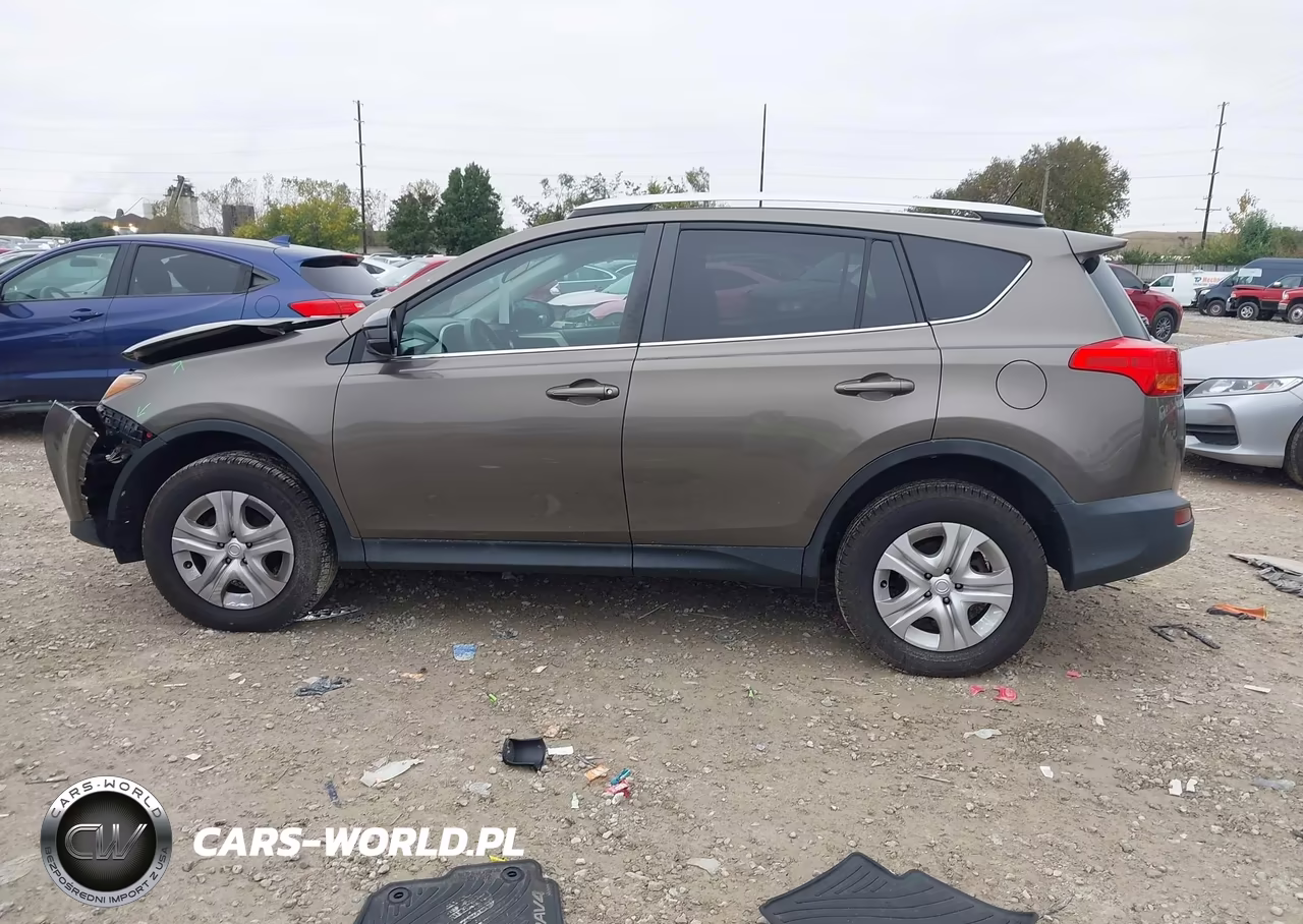 2015 Toyota Rav4 Le VIN:2T3BFREV6FW249570 - 14