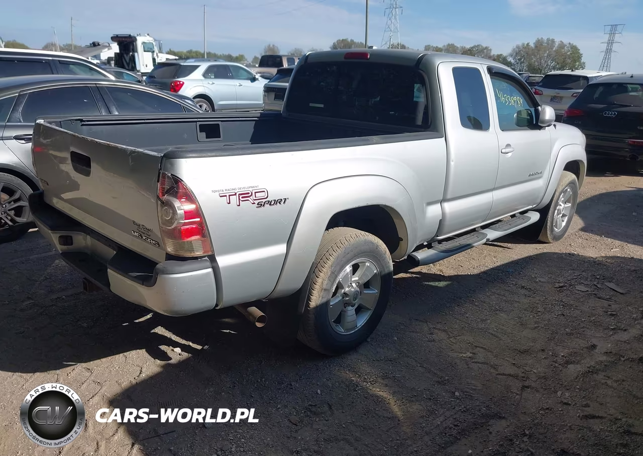 2010 Toyota Tacoma Base V6 VIN:5TEUU4EN3AZ703806 - 4