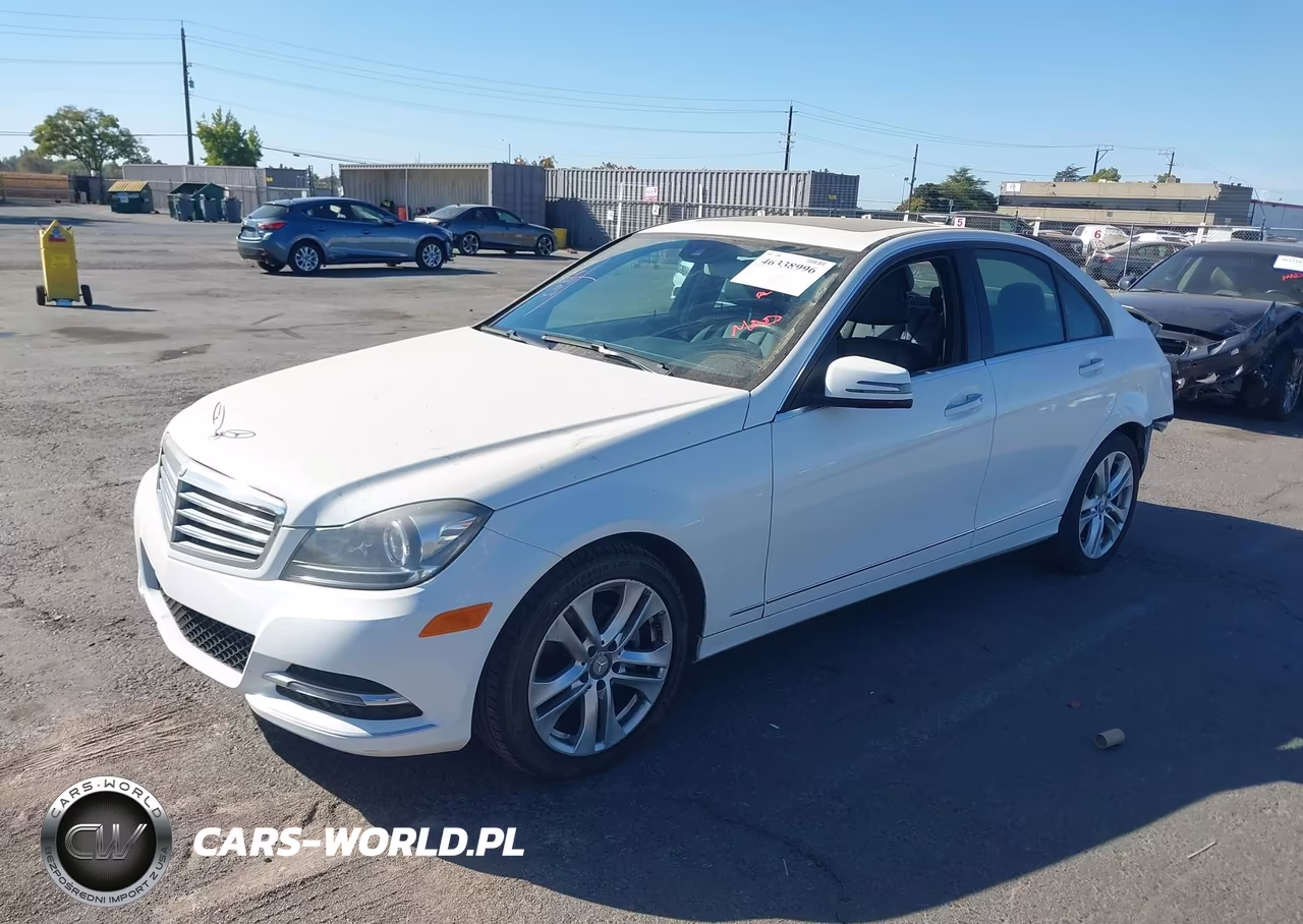 2014 Mercedes-Benz C 250 Luxury VIN:WDDGF4HB8EA915325 - 2