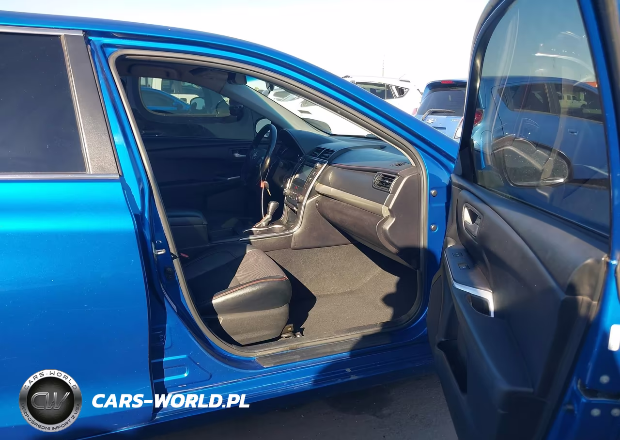 2017 Toyota Camry Se VIN:4T1BF1FK2HU743572 - 5
