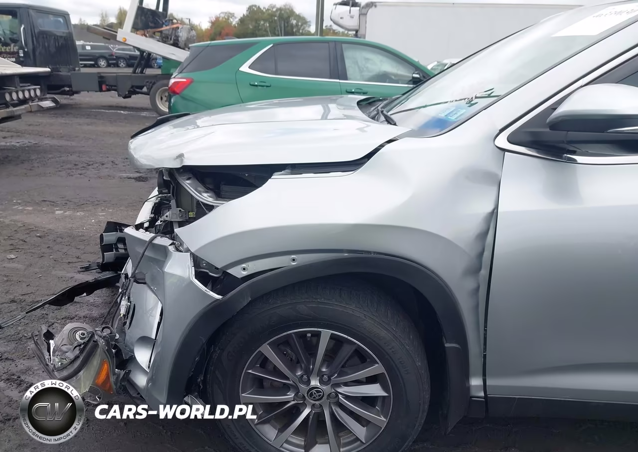 2019 Toyota Highlander Xle VIN:5TDJZRFH0KS626384 - 19