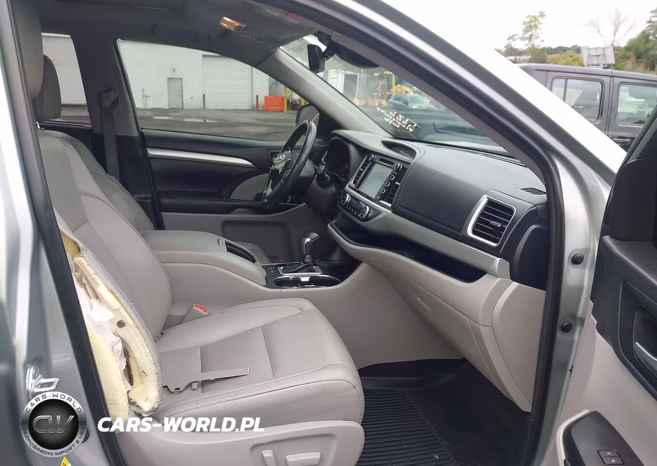 2019 Toyota Highlander Xle VIN:5TDJZRFH0KS626384 - 5