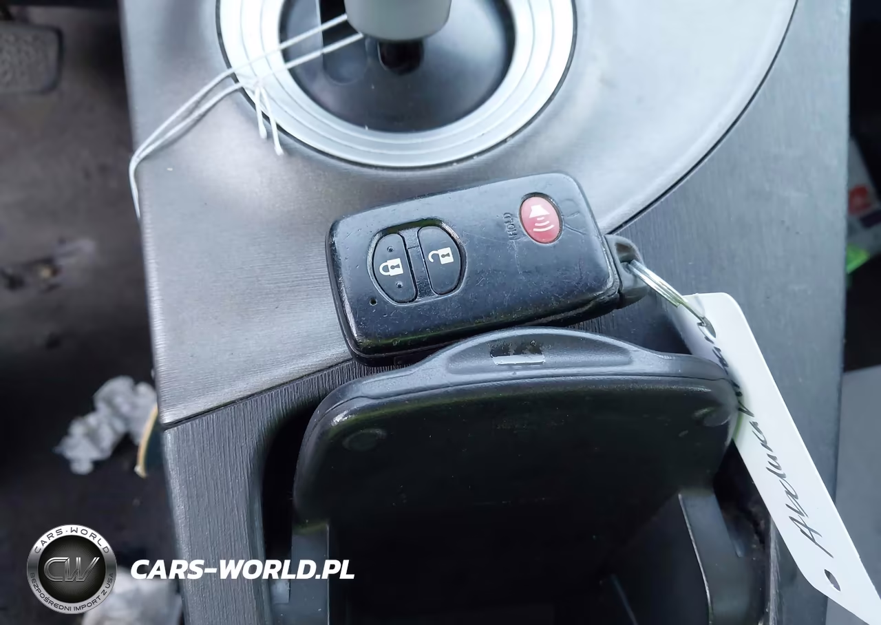 2014 Toyota Prius Two VIN:JTDKN3DU6E0374449 - 11