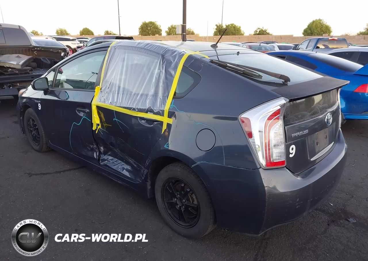 2014 Toyota Prius Two VIN:JTDKN3DU6E0374449 - 3