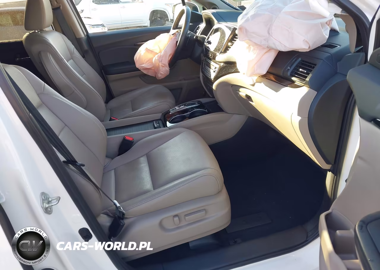 2019 Honda Pilot Elite VIN:5FNYF6H07KB005239 - 5