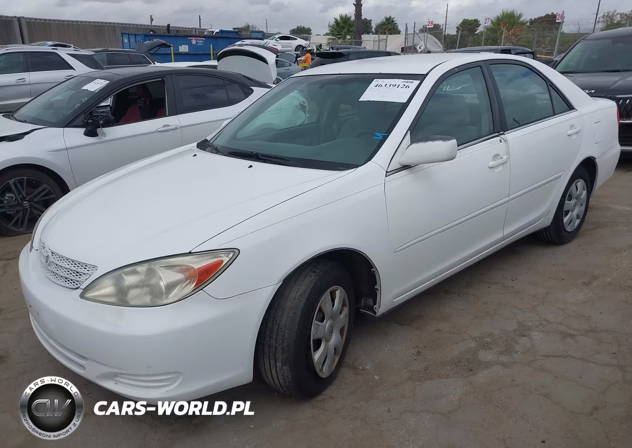 2003 Toyota Camry Le VIN:4T1BE32K43U213228 - 2
