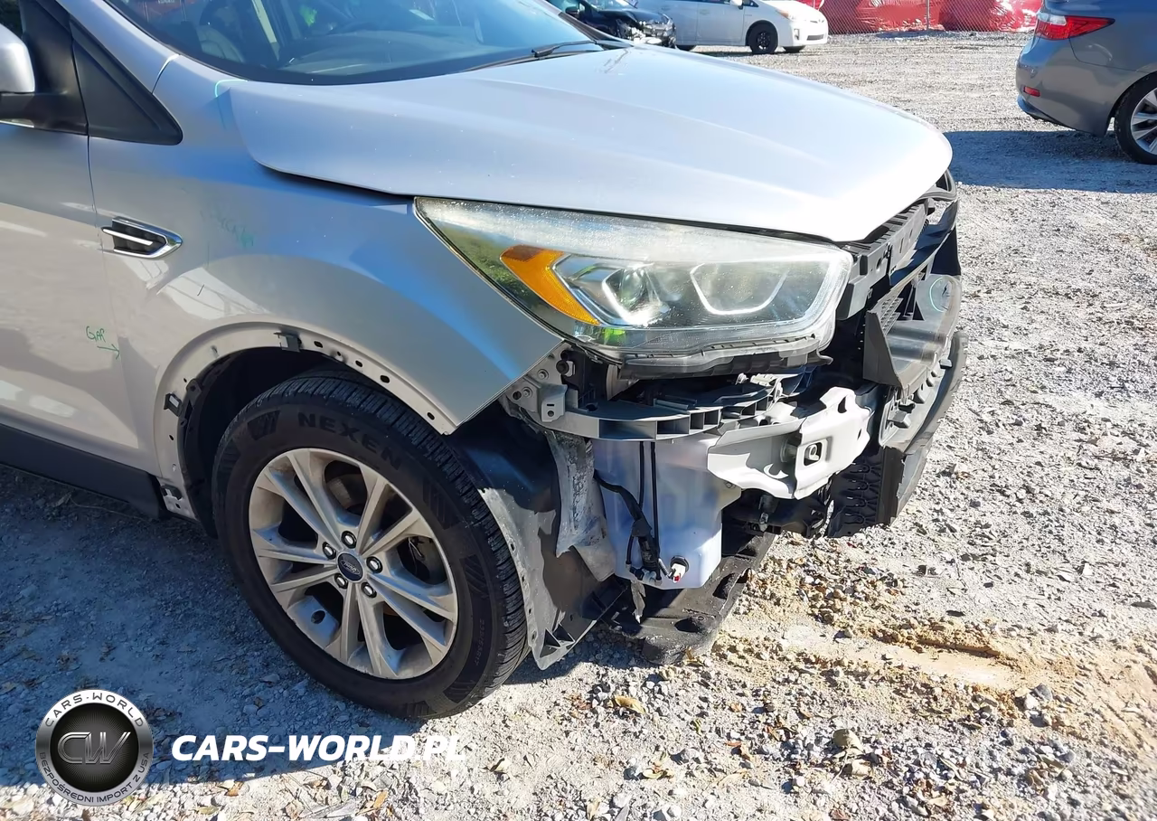 2017 Ford Escape Se VIN:1FMCU0GDXHUE17300 - 14