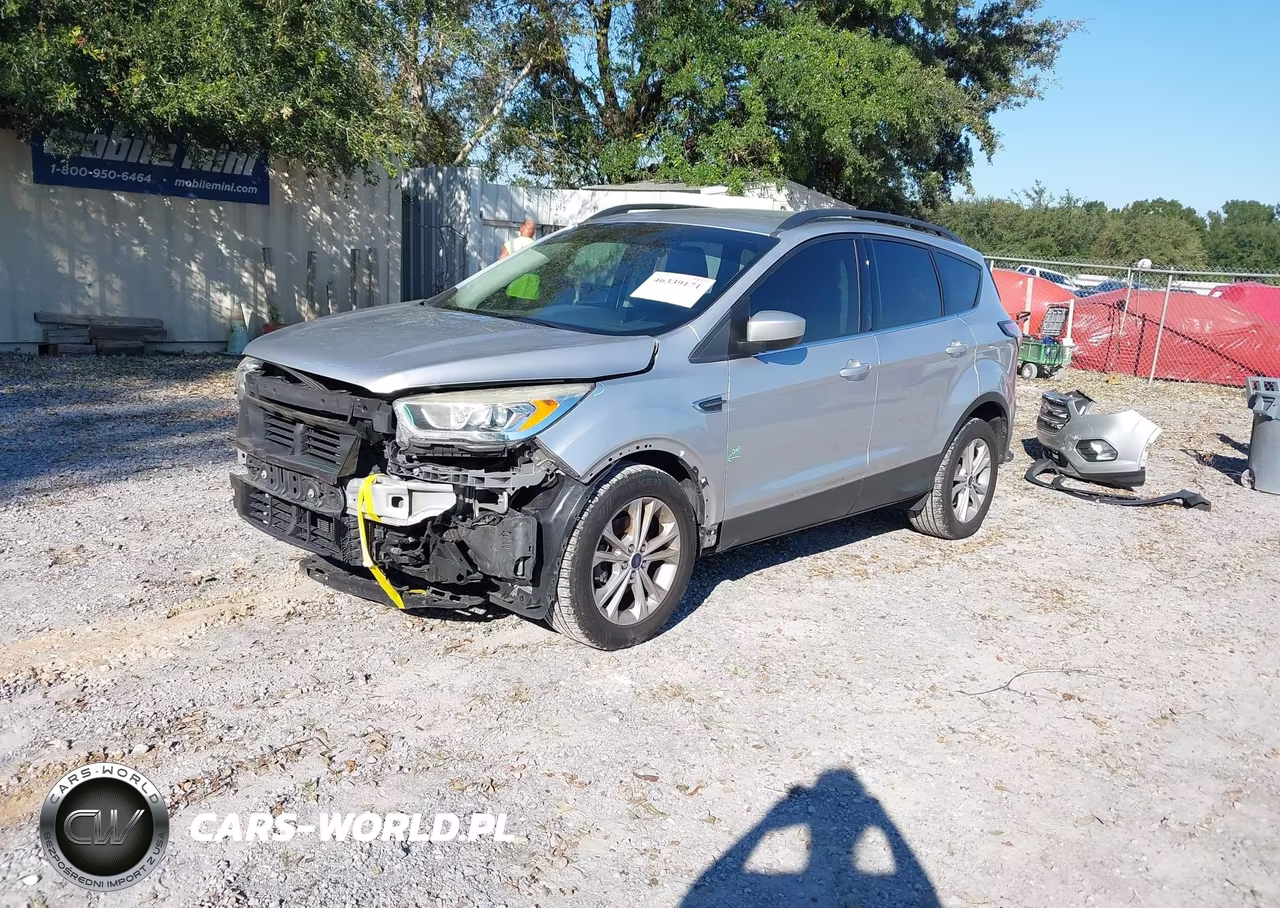 2017 Ford Escape Se VIN:1FMCU0GDXHUE17300 - 2