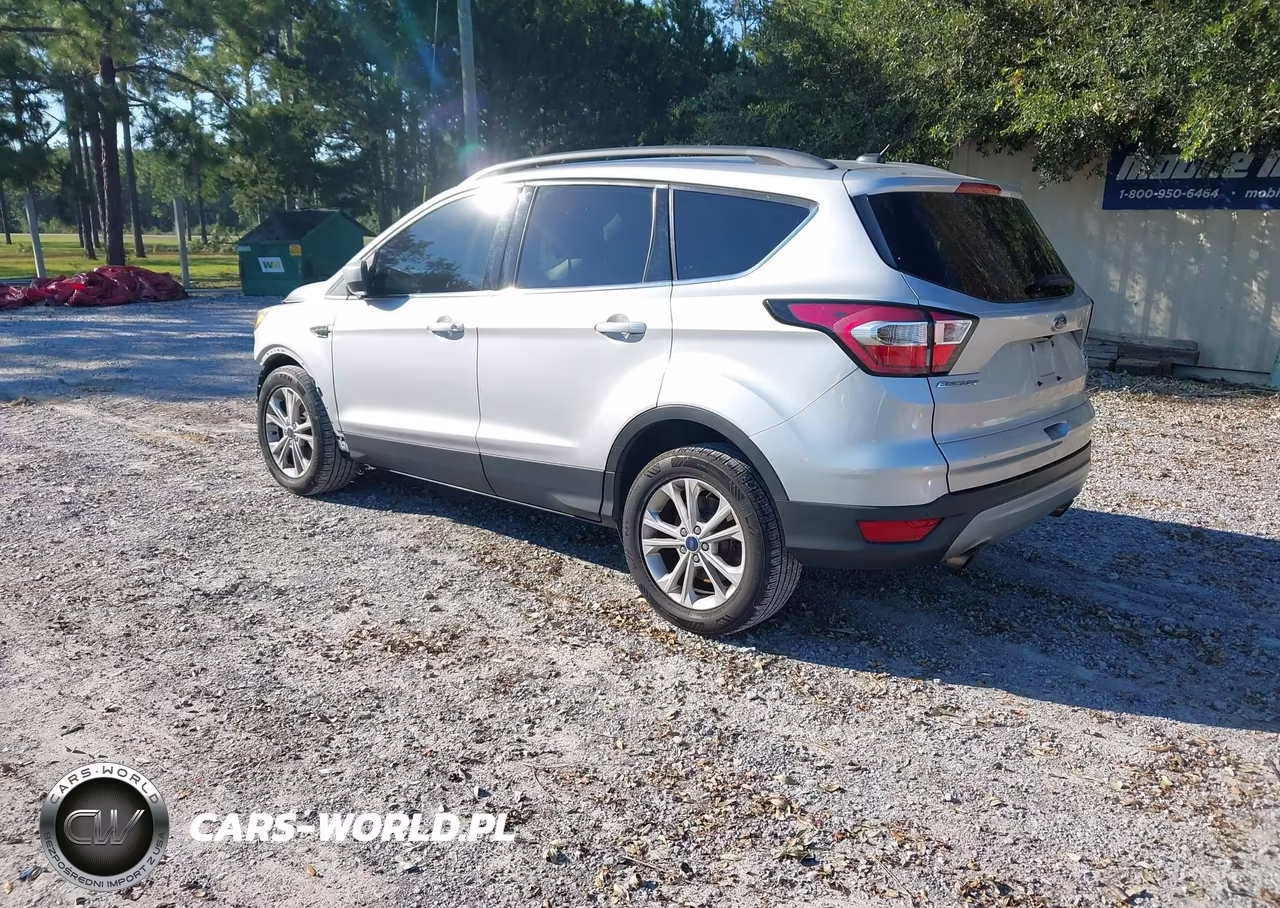2017 Ford Escape Se VIN:1FMCU0GDXHUE17300 - 3