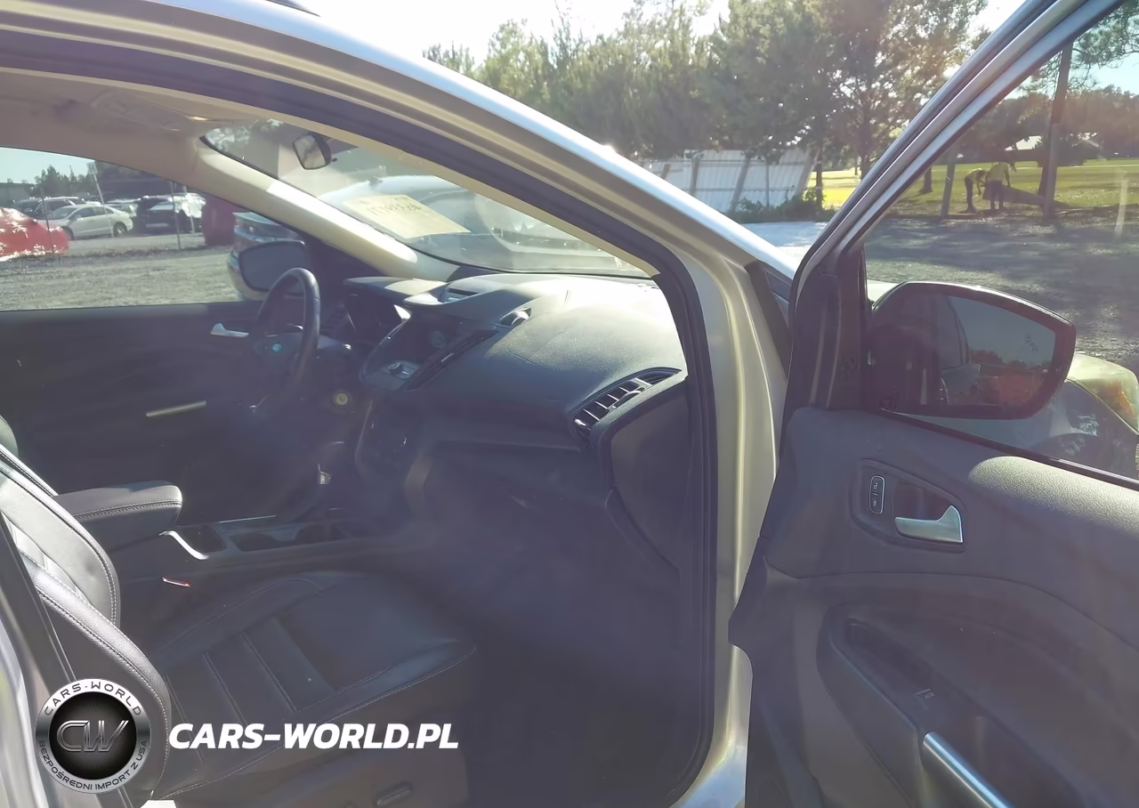 2017 Ford Escape Se VIN:1FMCU0GDXHUE17300 - 5