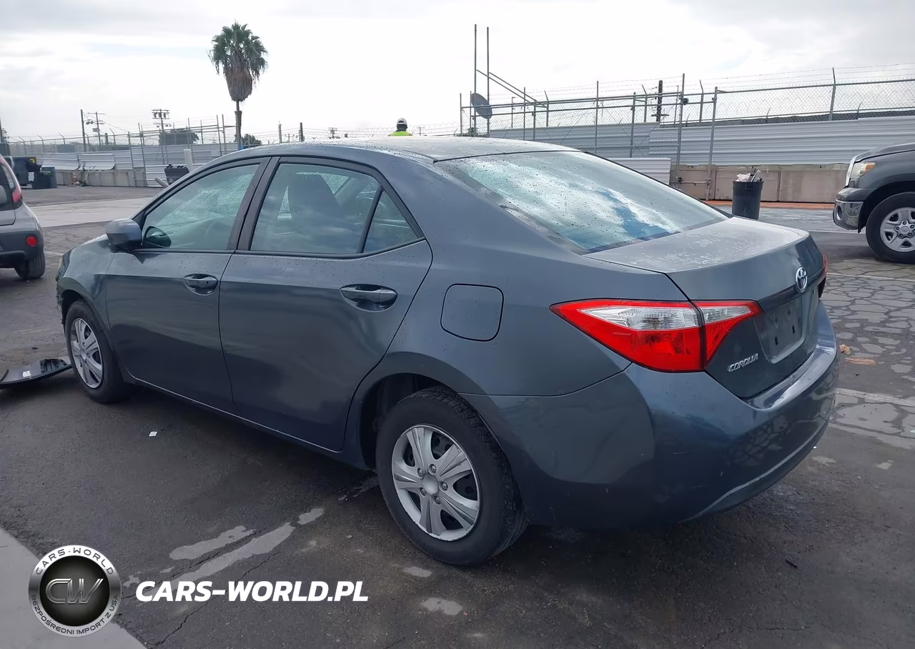 2015 Toyota Corolla L VIN:5YFBURHE0FP181598 - 3