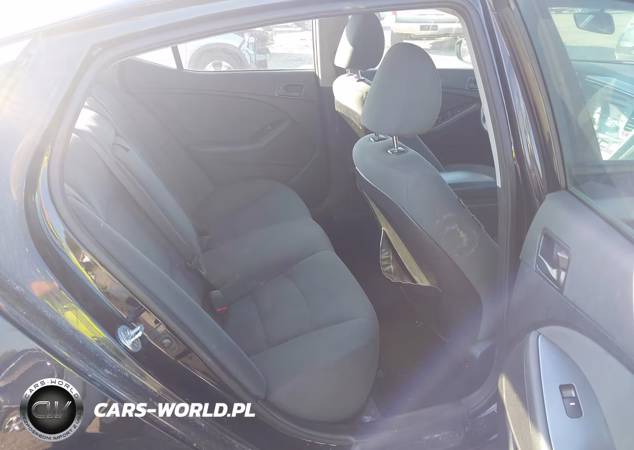 2015 Kia Optima Lx VIN:5XXGM4A78FG389662 - 8