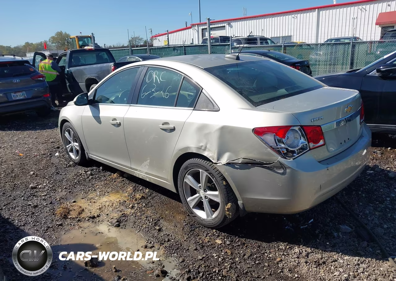 2015 Chevrolet Cruze 2Lt Auto VIN:1G1PE5SB0F7206083 - 3