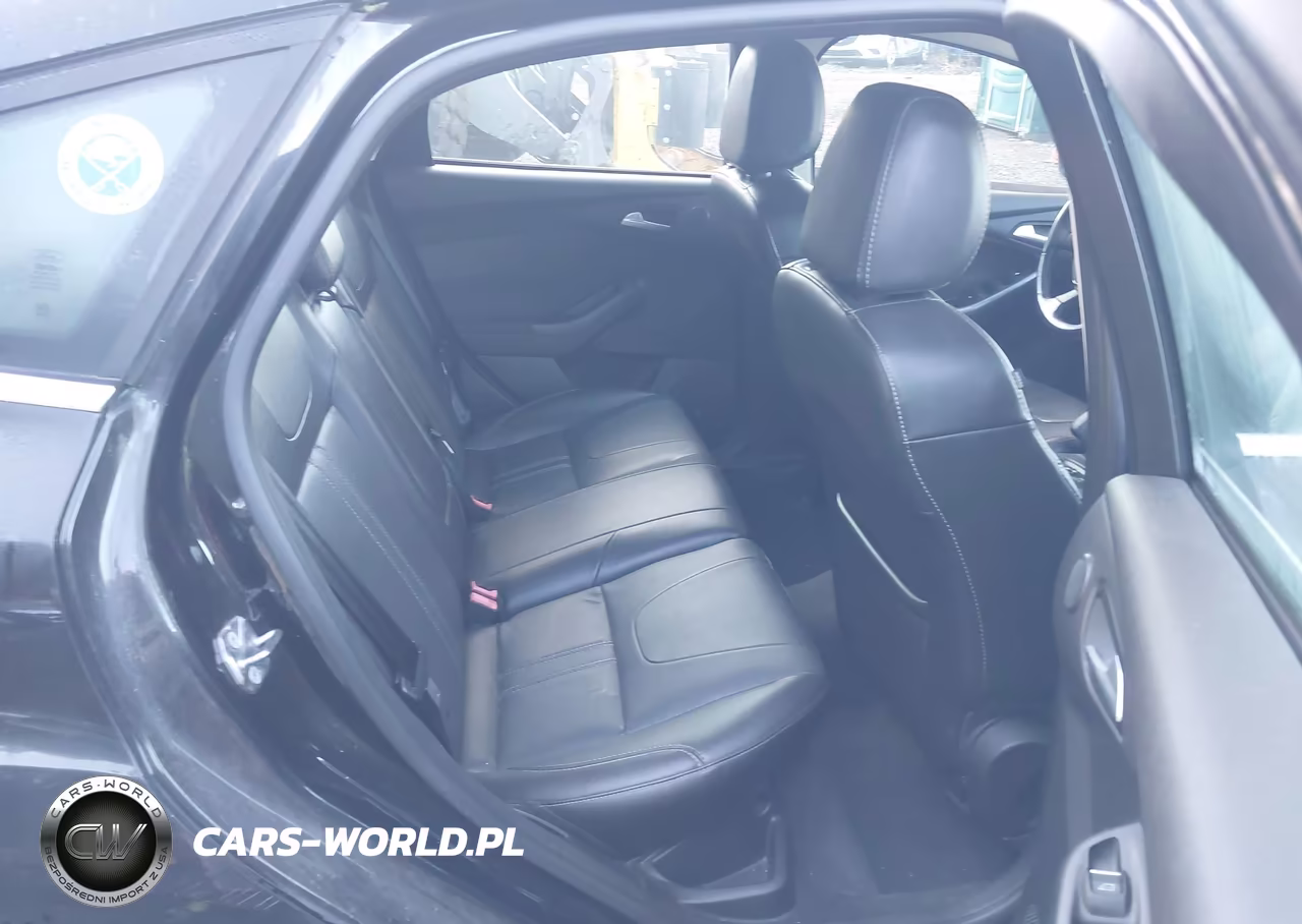 2014 Ford Focus Titanium VIN:1FADP3N23EL446132 - 8