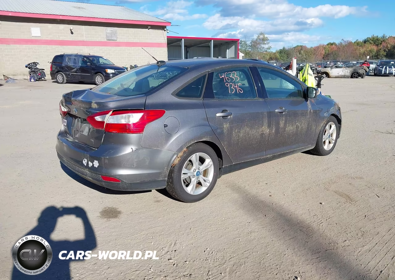 2013 Ford Focus Se VIN:1FADP3F20DL135481 - 4
