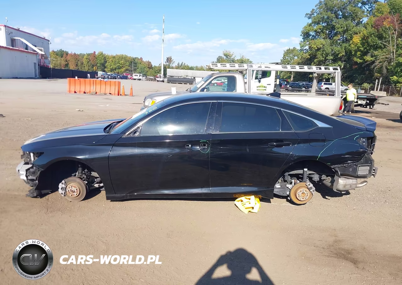 2022 Honda Accord Sport VIN:1HGCV1F33NA113773 - 15