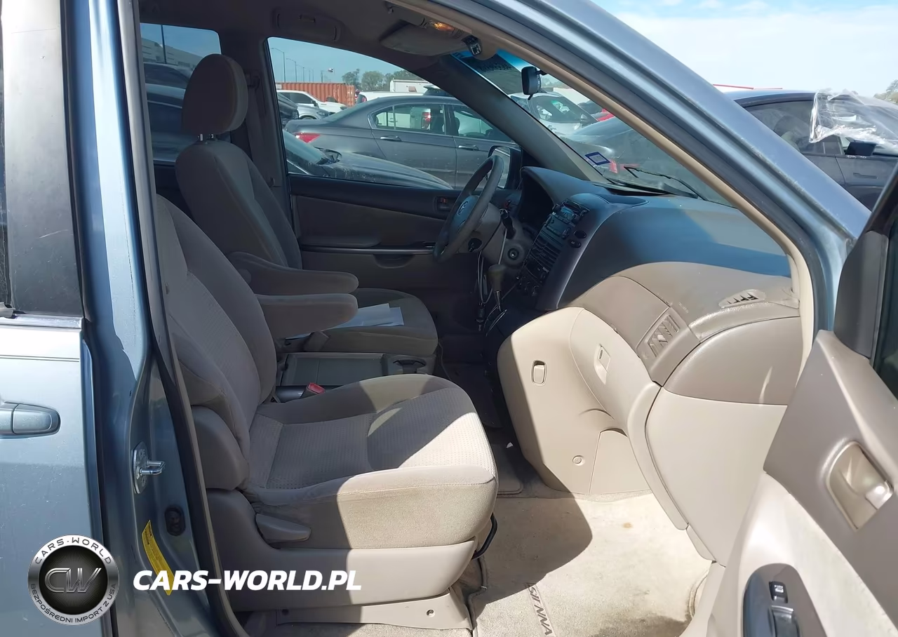 2010 Toyota Sienna Le VIN:5TDKK4CCXAS303379 - 5