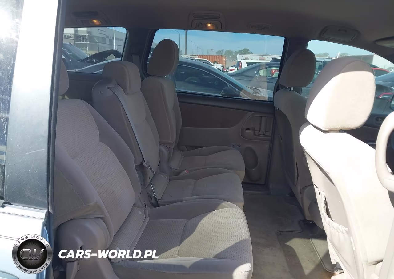 2010 Toyota Sienna Le VIN:5TDKK4CCXAS303379 - 8