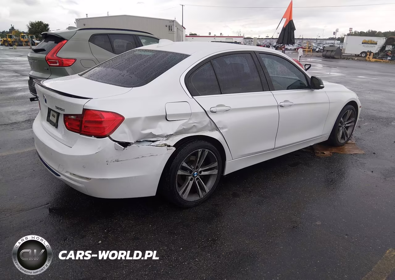 2015 BMW 328I xDrive VIN:WBA3B5G52FNS12588 - 4