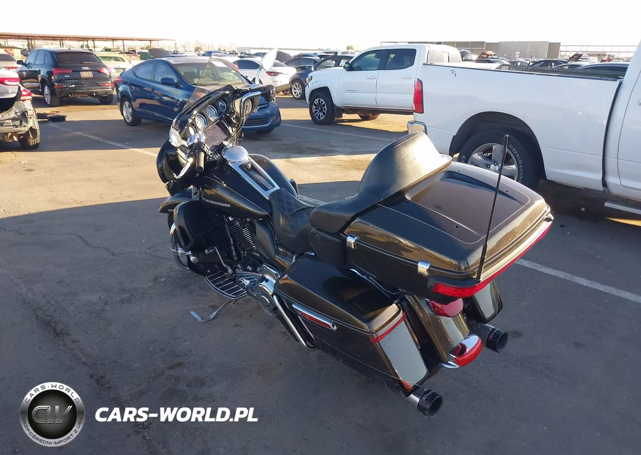2020 Harley-Davidson Flhtk VIN:1HD1KEF18LB671886 - 3