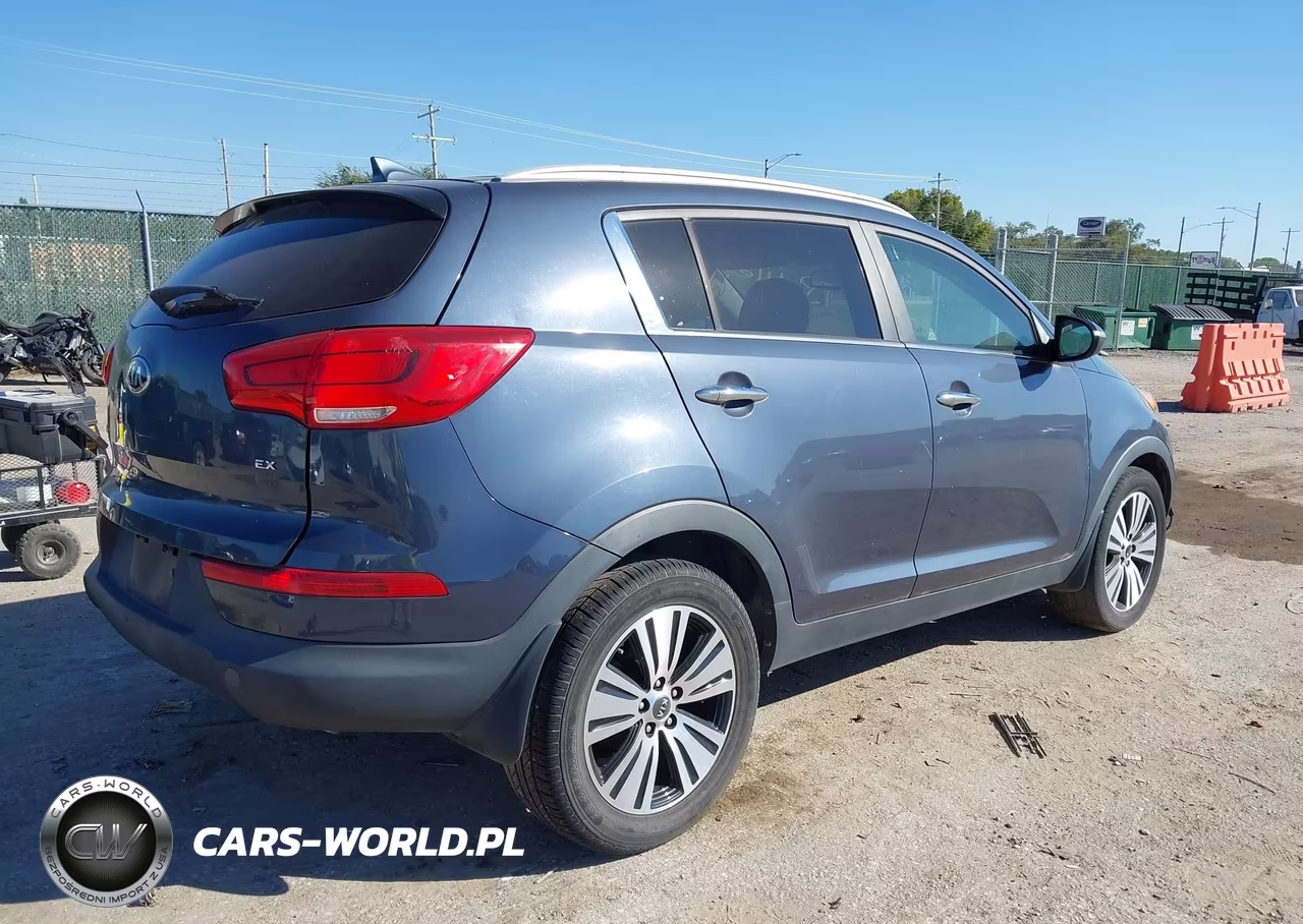 2015 Kia Sportage Ex VIN:KNDPC3AC2F7682704 - 4