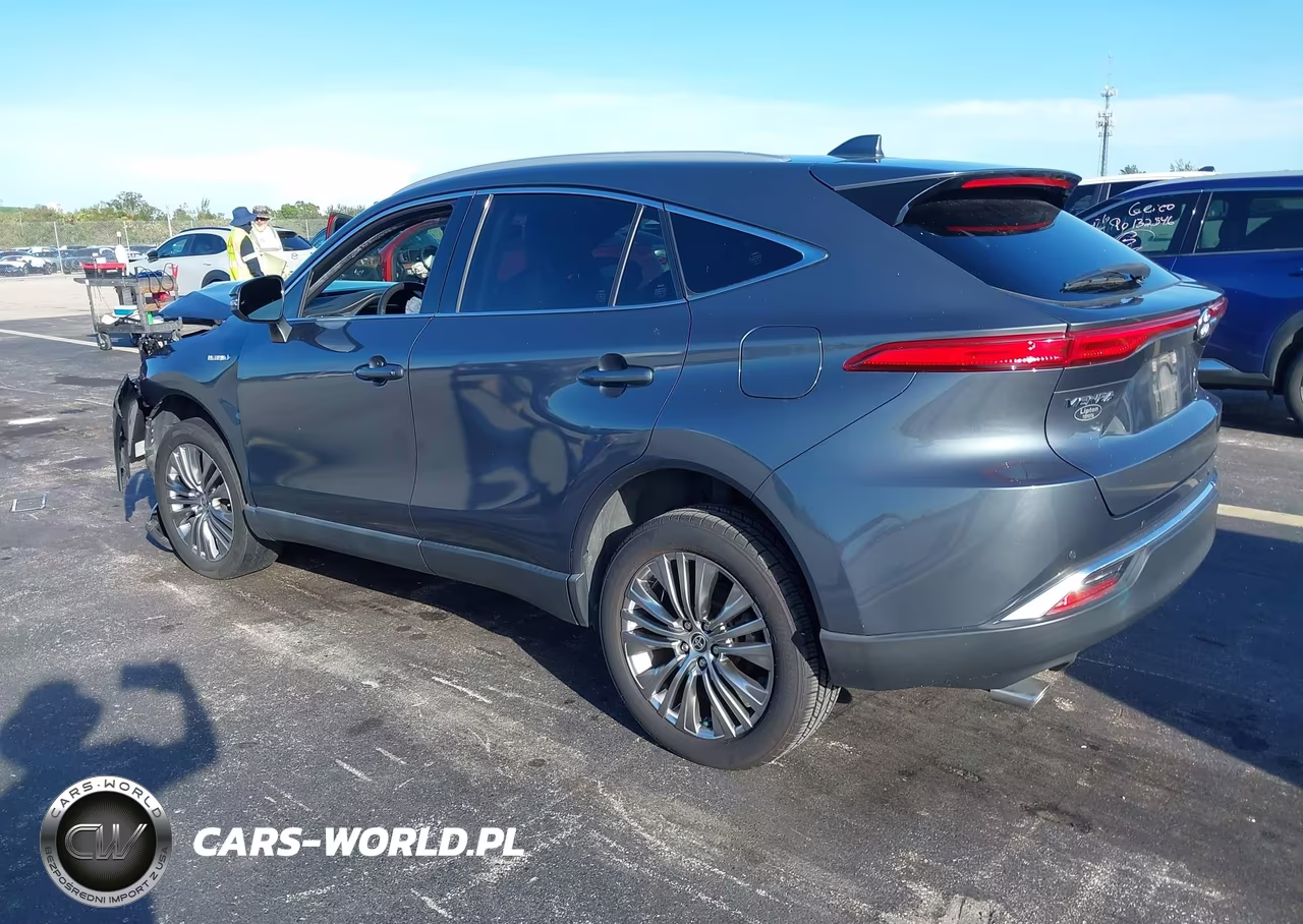 2021 Toyota Venza Xle VIN:JTEAAAAH8MJ029320 - 3