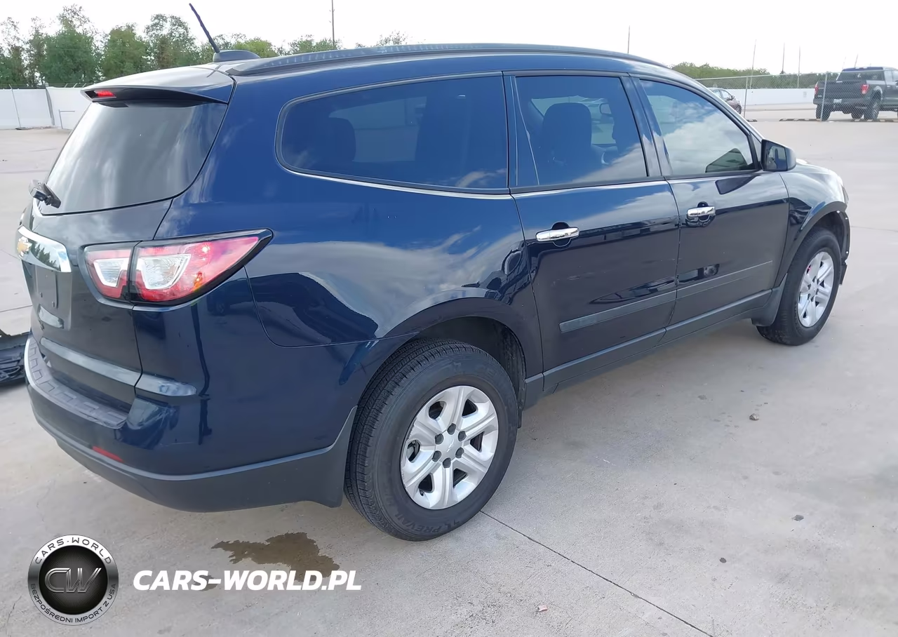 2017 Chevrolet Traverse Ls VIN:1GNKRFKD7HJ177725 - 4