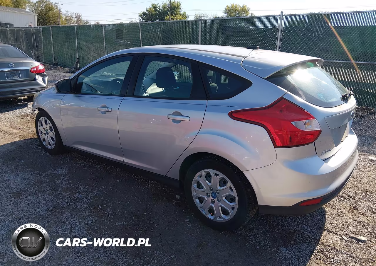 2012 Ford Focus Se VIN:1FAHP3K20CL127919 - 3
