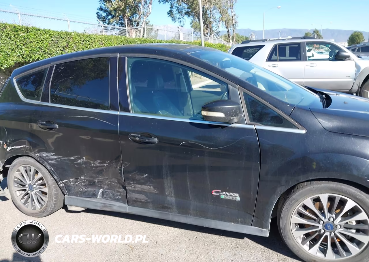 2017 Ford C-Max Energi Titanium VIN:1FADP5FU9HL109948 - 18