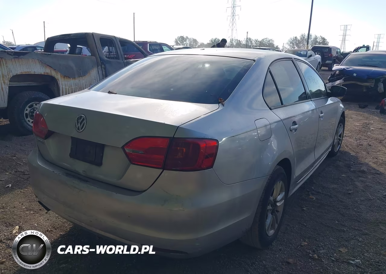 2012 Volkswagen Jetta 2.0L S VIN:3VW2K7AJ4CM356680 - 4