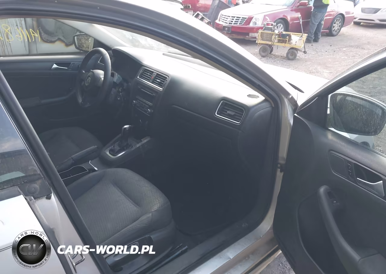 2012 Volkswagen Jetta 2.0L S VIN:3VW2K7AJ4CM356680 - 5
