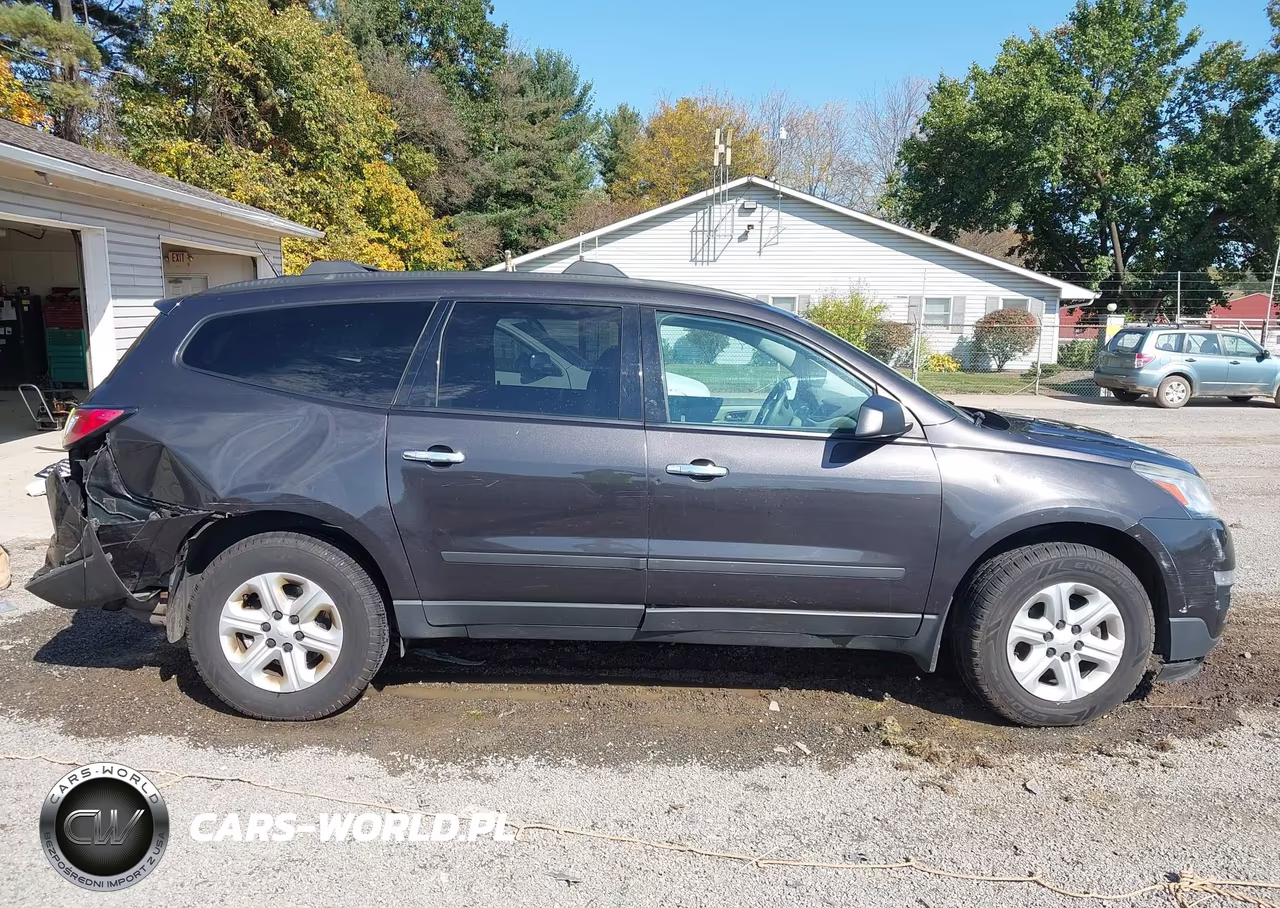 2017 Chevrolet Traverse Ls VIN:1GNKVFKD3HJ135208 - 14