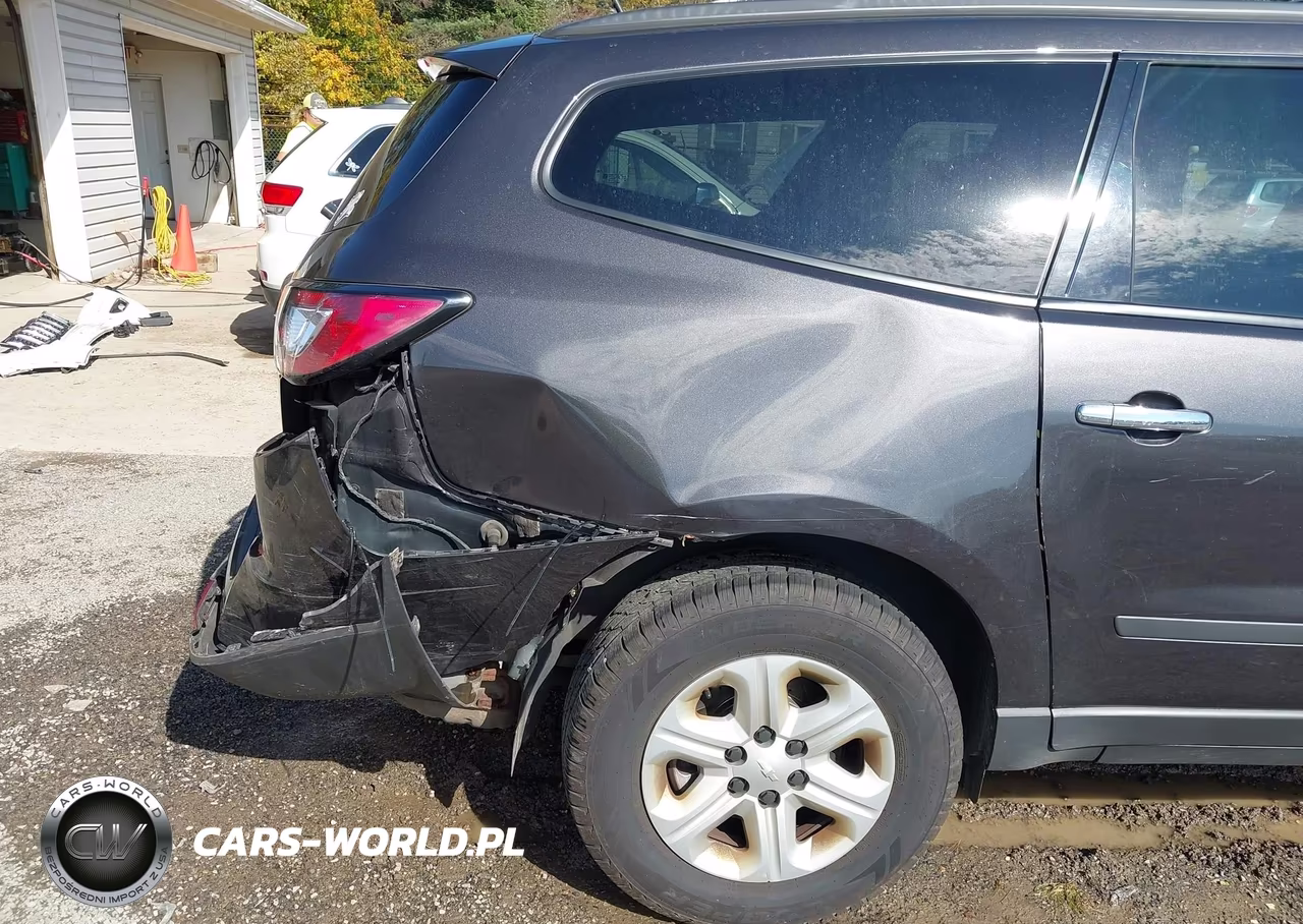 2017 Chevrolet Traverse Ls VIN:1GNKVFKD3HJ135208 - 18