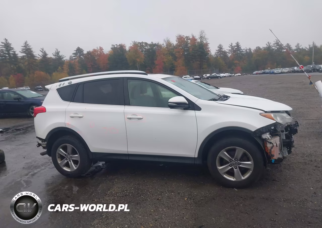 2015 Toyota Rav4 Xle VIN:JTMRFREV6FJ026586 - 14