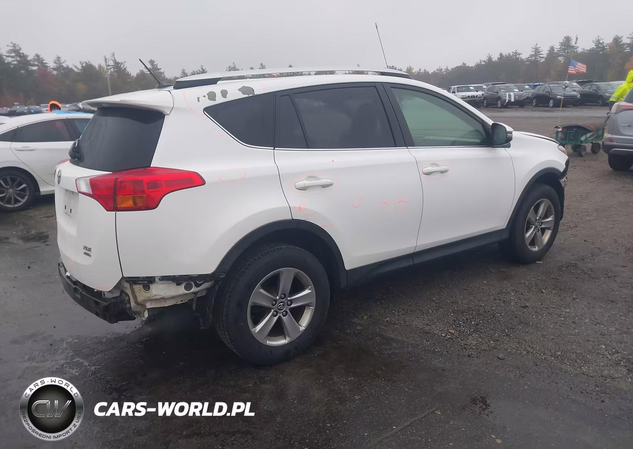 2015 Toyota Rav4 Xle VIN:JTMRFREV6FJ026586 - 4