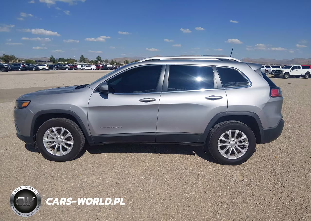 2019 Jeep Cherokee Latitude 4X4 VIN:1C4PJMCB5KD440369 - 14