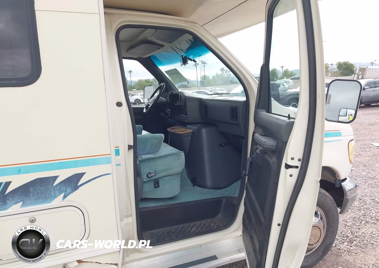 1992 Ford Econoline E350 Cutaway Van VIN:1FDKE30G3NHB11994 - 5
