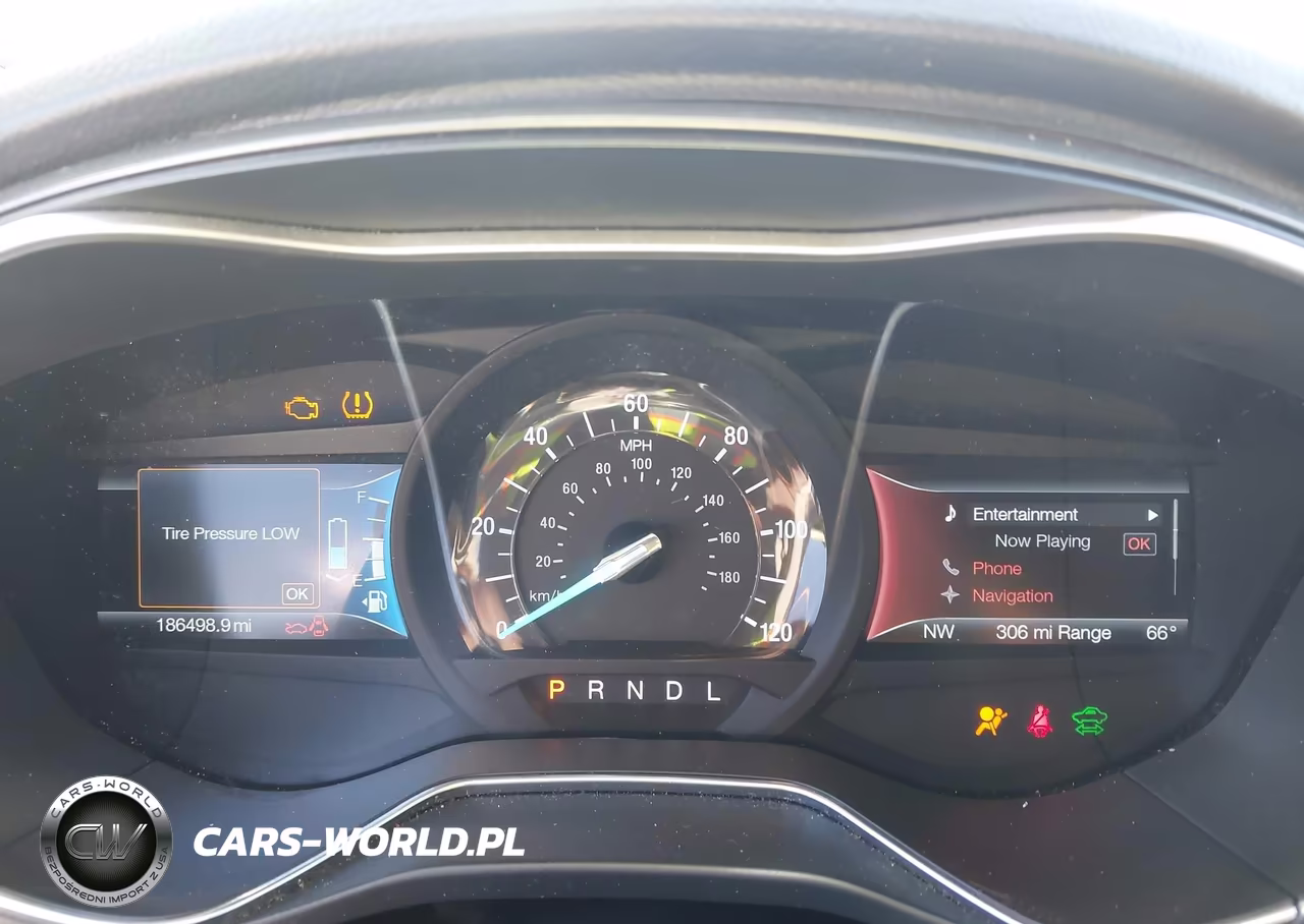 2016 Ford Fusion Energi Titanium VIN:3FA6P0SU8GR187221 - 7