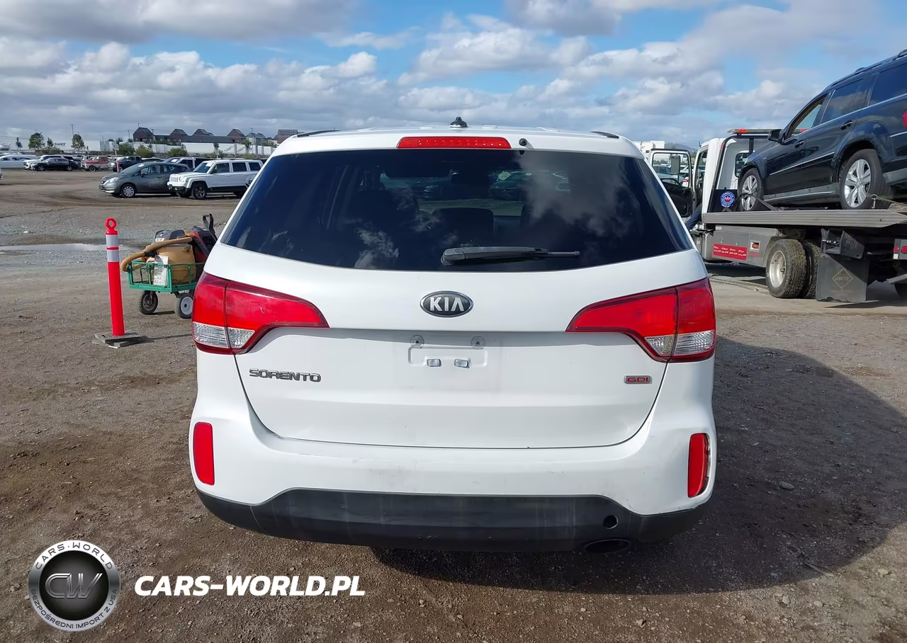 2014 Kia Sorento Lx VIN:5XYKT3A63EG426075 - 16