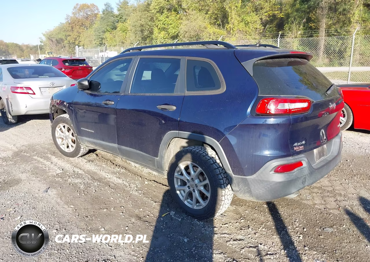 2015 Jeep Cherokee Sport VIN:1C4PJMAB7FW651943 - 3