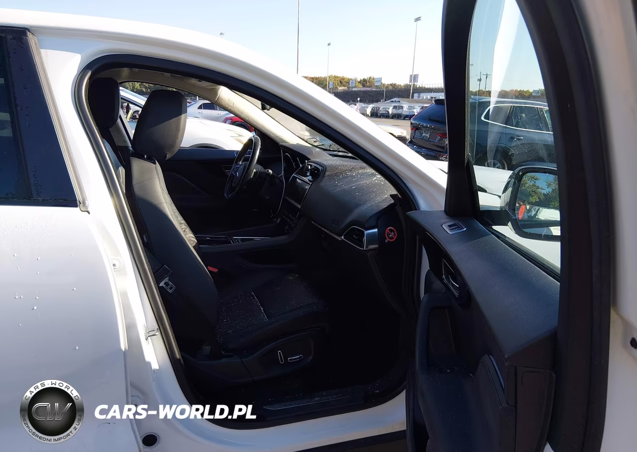 2019 Jaguar F-Pace 25T Premium-30T Premium VIN:SADCJ2GX0KA360928 - 5