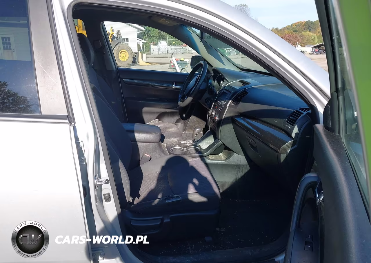 2013 Kia Sorento Lx VIN:5XYKT3A13DG321202 - 5