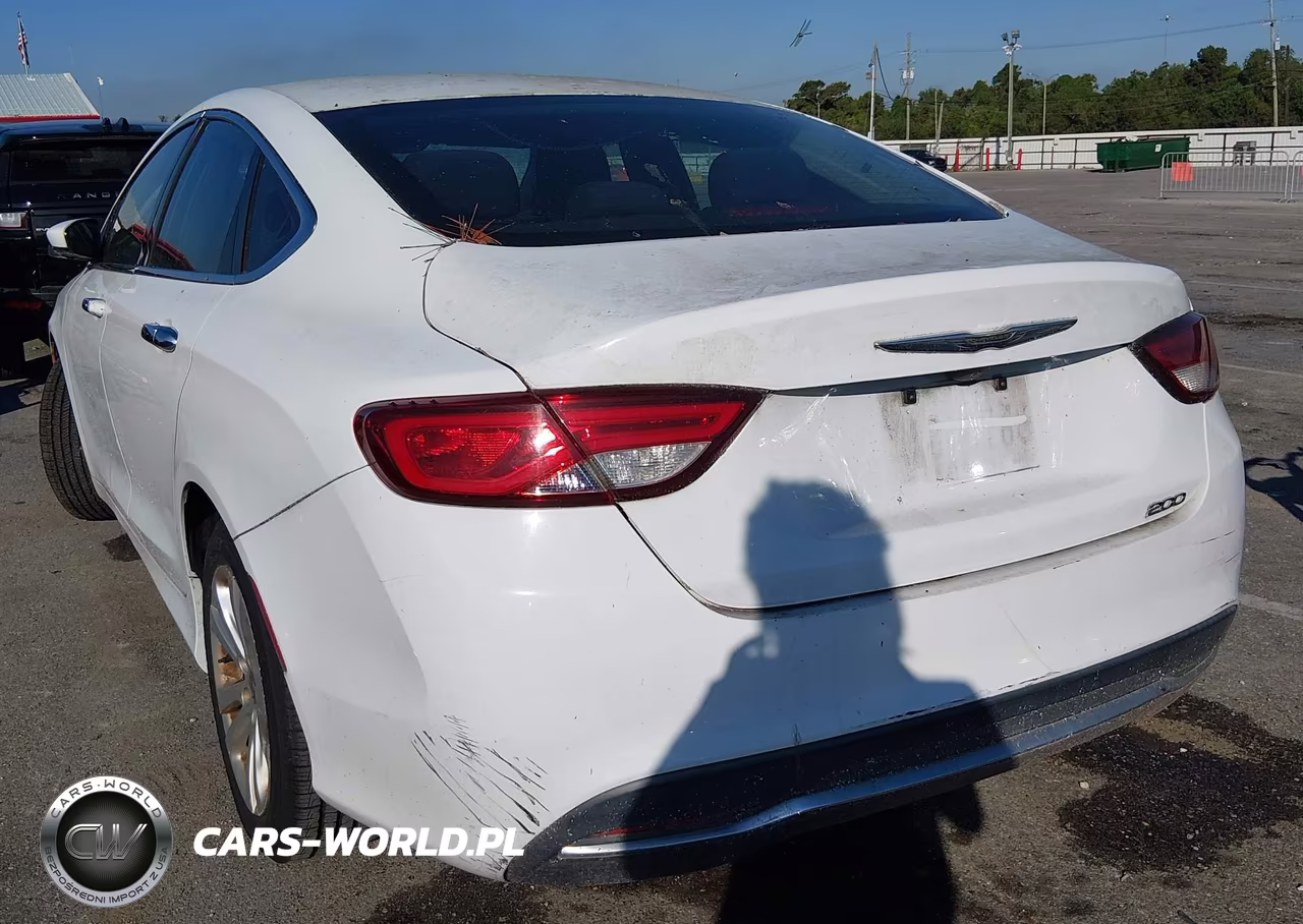 2015 Chrysler 200 Limited VIN:1C3CCCAB7FN662969 - 3