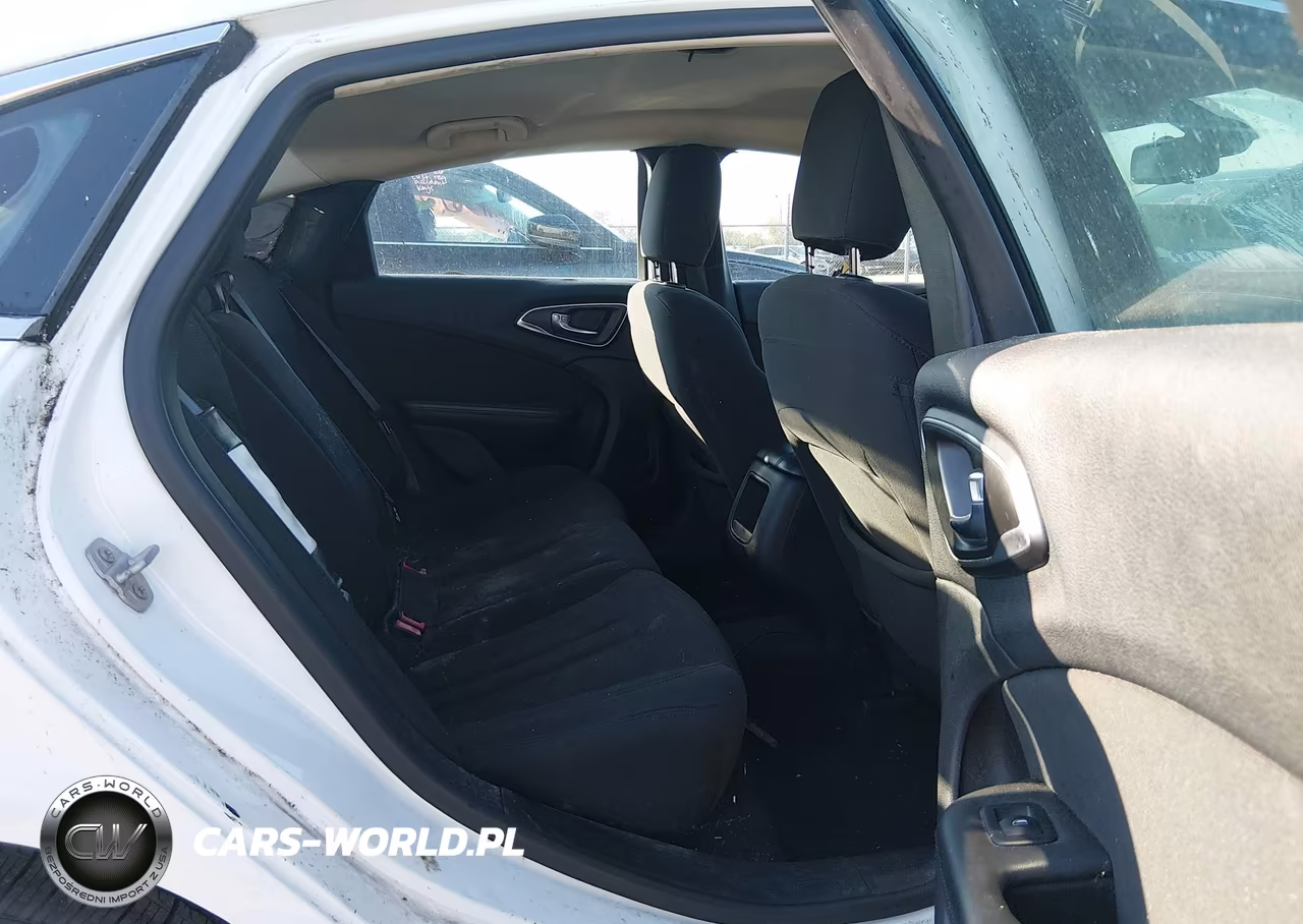 2015 Chrysler 200 Limited VIN:1C3CCCAB7FN662969 - 8