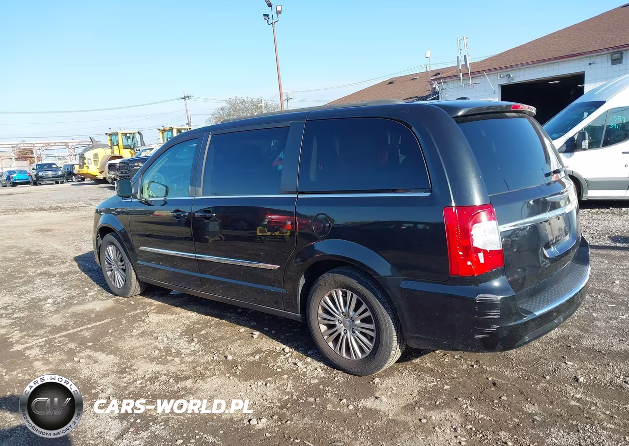 2015 Chrysler Town & Country Touring-L VIN:2C4RC1CG9FR531791 - 3