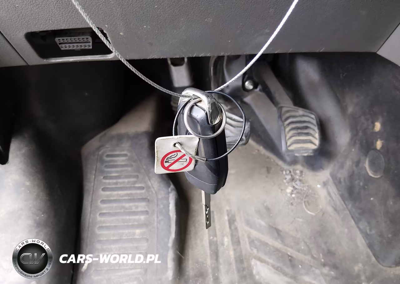 2023 Ford Transit-250 VIN:1FTBR1C86PKB37934 - 11