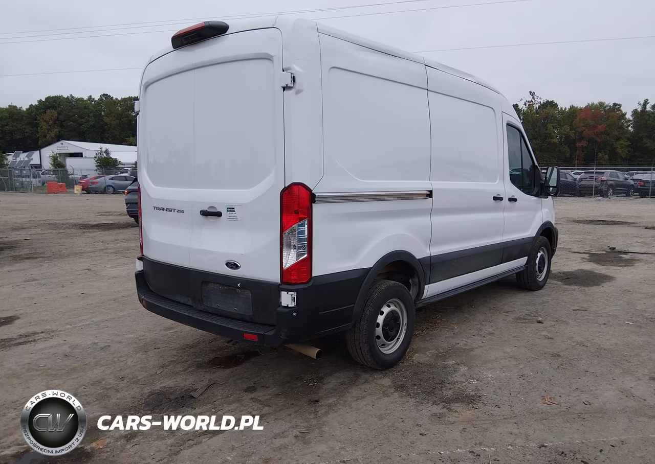 2023 Ford Transit-250 VIN:1FTBR1C86PKB37934 - 4